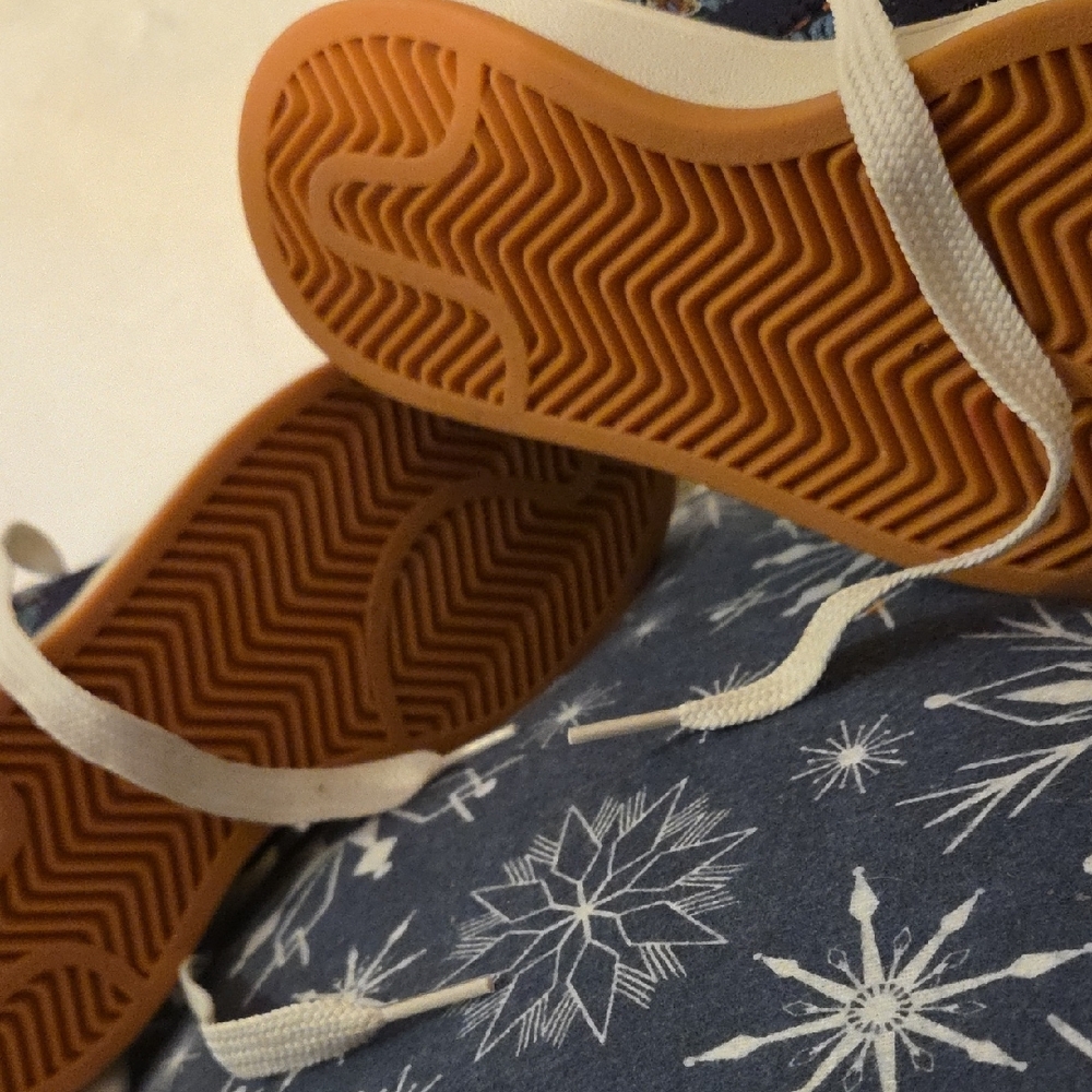 adidas Navy Floral Low-Top Sneakers - Picture 2 of 4